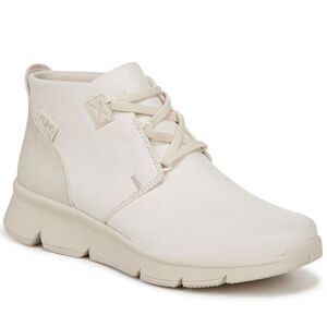 Ryka Women's Candid Weatherproof Ankle Bootie (WIDE)